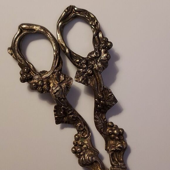 Candlewick Trimmer antique ornate silver plate - Picture 3 of 7